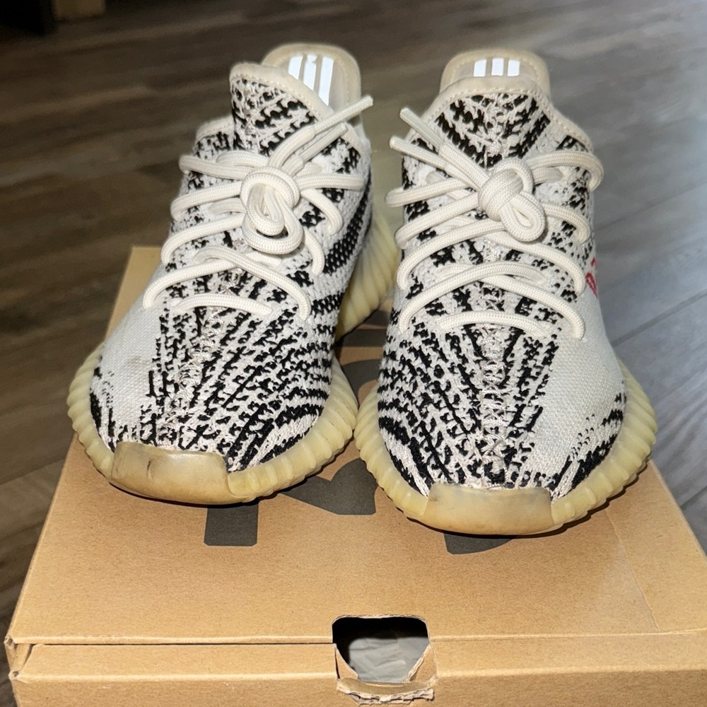 Adidas Yeezy Boost 350 V2 Kids Sneakers - Gray and Cream - Picture 3 of 4